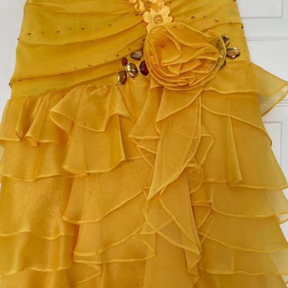 Elegant Yellow Ruffled Prom Dress - Picture 6 of 12